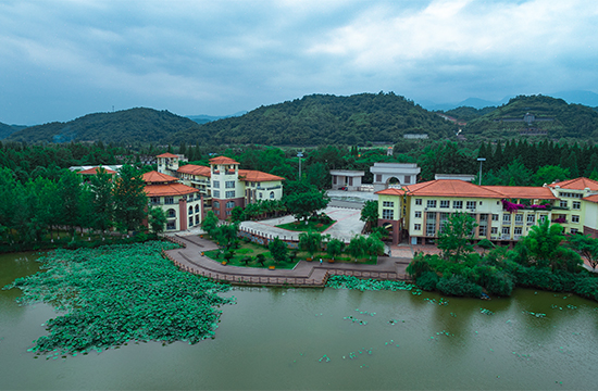 四川外国语大学成都学院